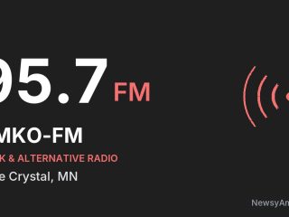 KMKO-FM 95.7 FM, Lake Crystal, MN