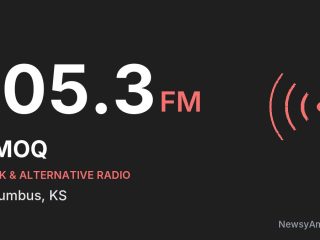 KMOQ 105.3 FM, Columbus, KS