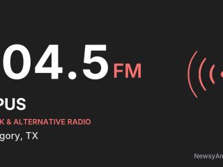 KPUS 104.5 FM, Gregory, TX