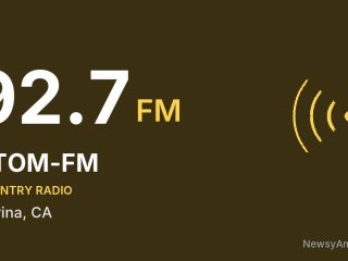 KTOM-FM 92.7 FM, Marina, CA