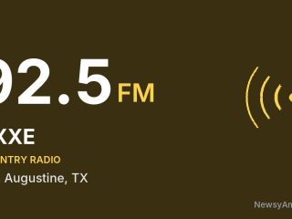 KXXE 92.5 FM, San Augustine, TX