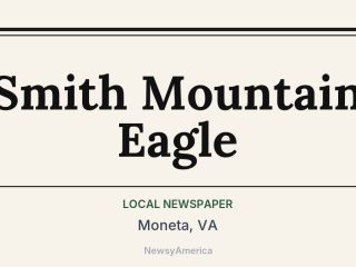Smith Mountain Eagle, Moneta, VA