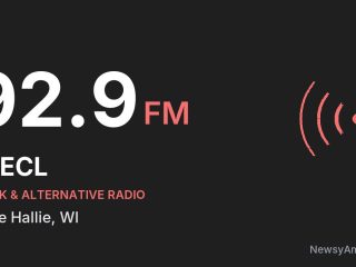 WECL 92.9 FM, Lake Hallie, WI