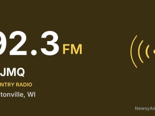 WJMQ 92.3 FM, Clintonville, WI