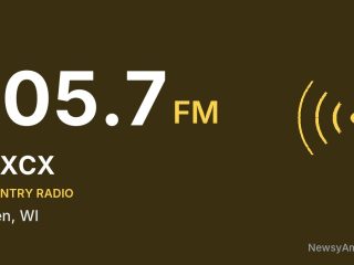 WXCX 105.7 FM, Siren, WI